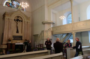 Innenraum der Kirche St. Dionys und St. Jakobus